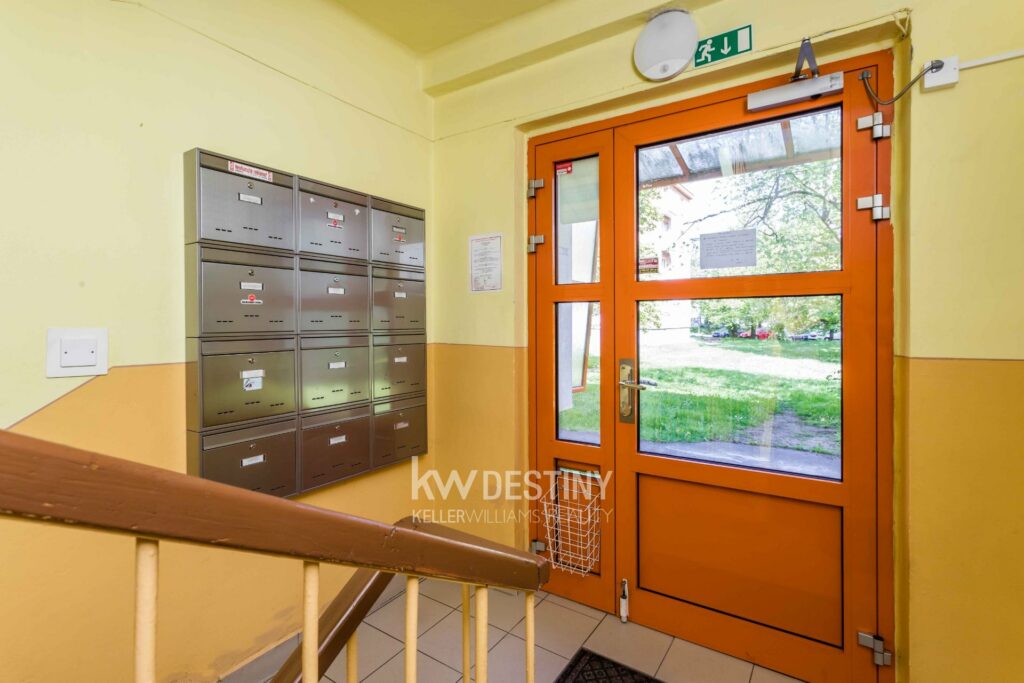 prodej-investicniho-bytu-3-1-61m2-teplice-retenice-16-img-2005-76ce87