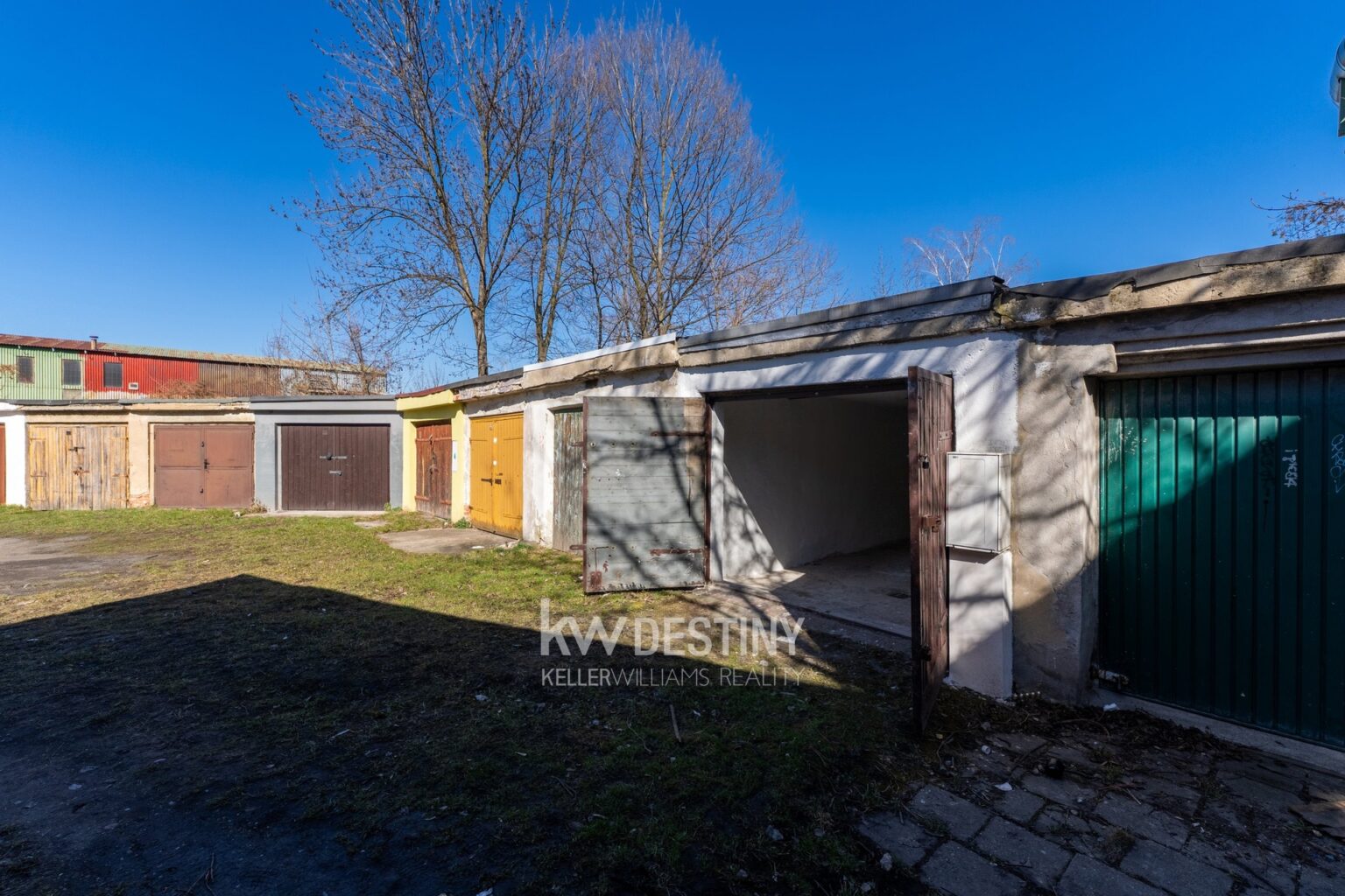 prodej-garaze-22-m2-teplice-retenice-garaz-retenice-5-upraveno-2291ff