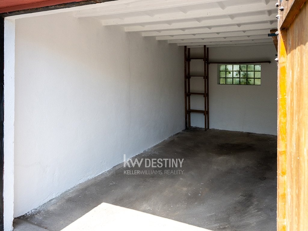 prodej-garaze-18-m2-teplice-dsc-6079-566a5f