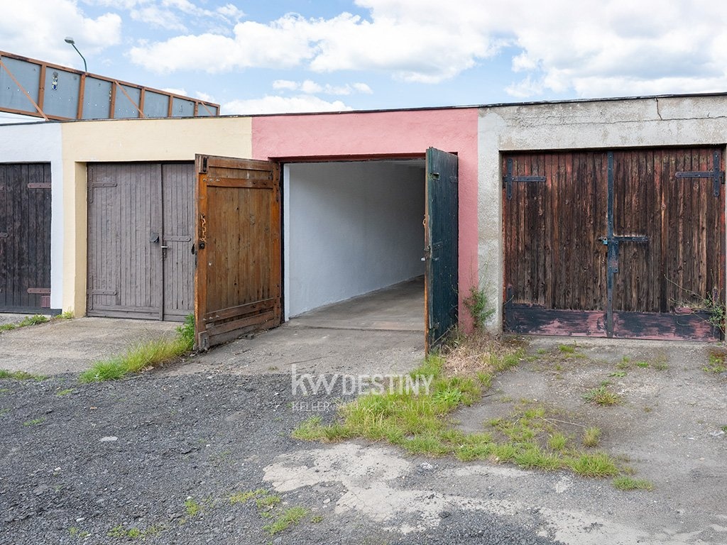 prodej-garaze-18-m2-teplice-dsc-6094-e8c320