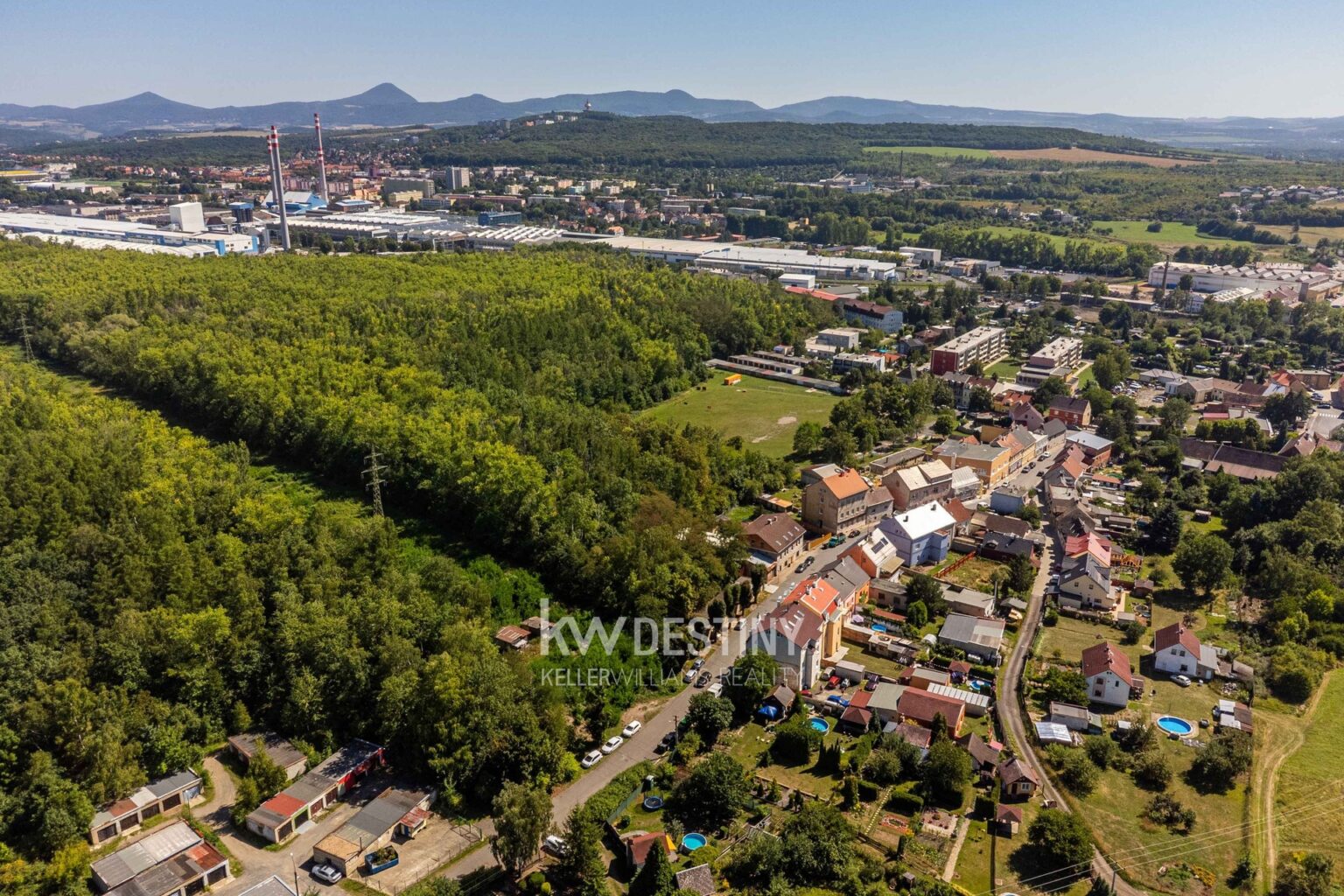 prodej-garaze-21-m2-ujezdecek-dji-0602-e9e0bc