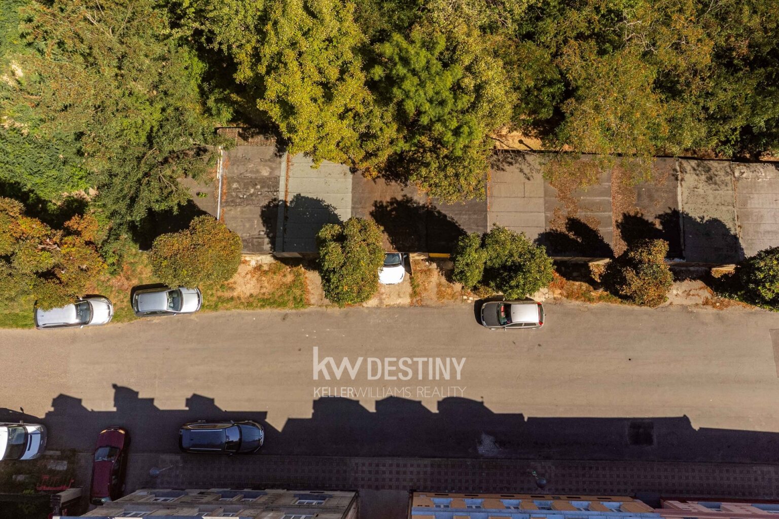 prodej-garaze-21-m2-ujezdecek-dji-0605-714412