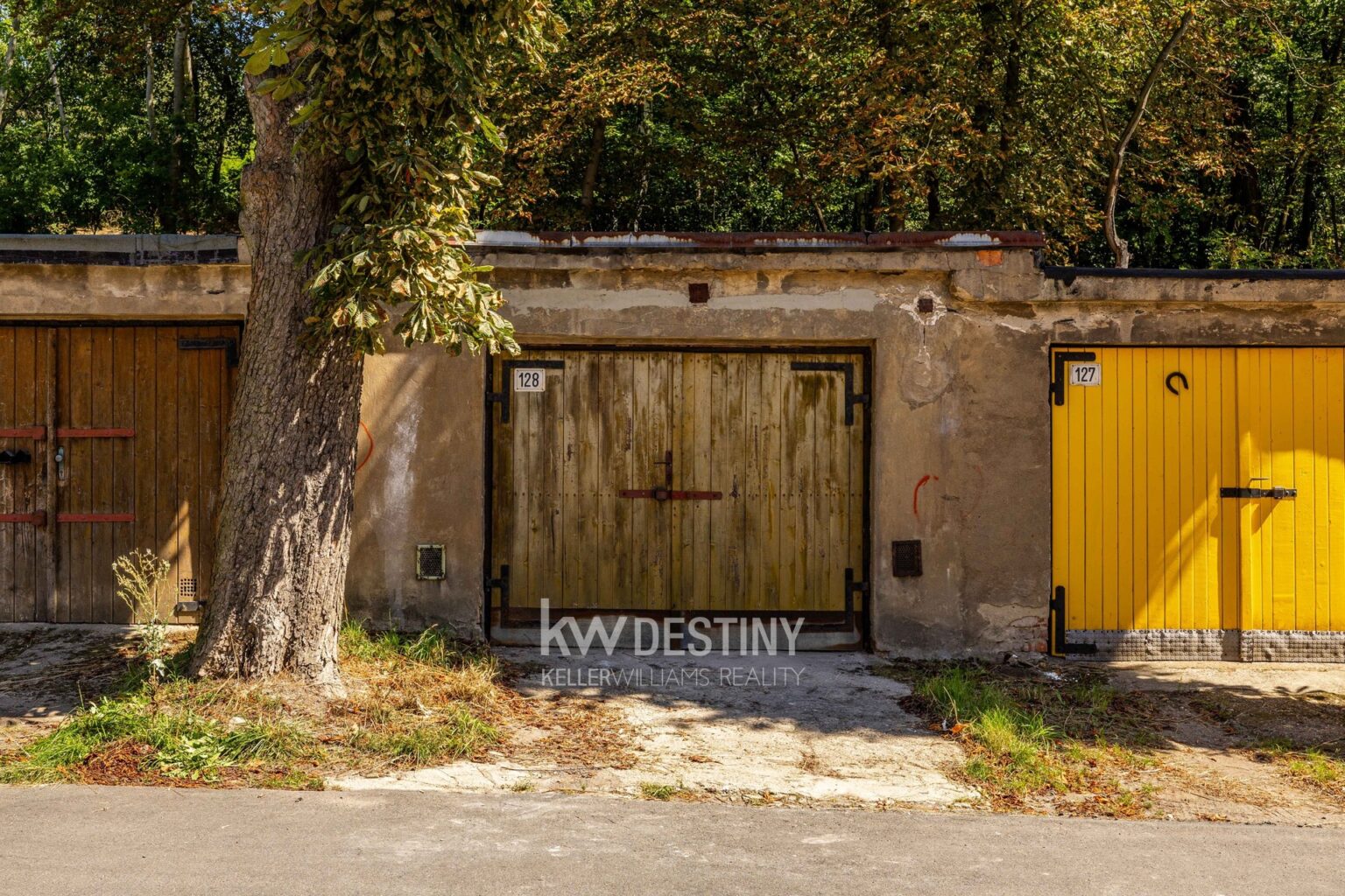 prodej-garaze-21-m2-ujezdecek-hc1a2670-1a9d68