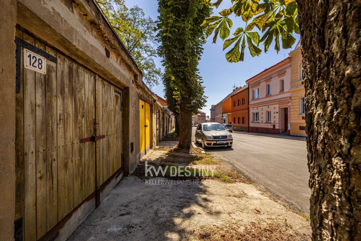 prodej-garaze-21-m2-ujezdecek-hc1a2672-e654a8