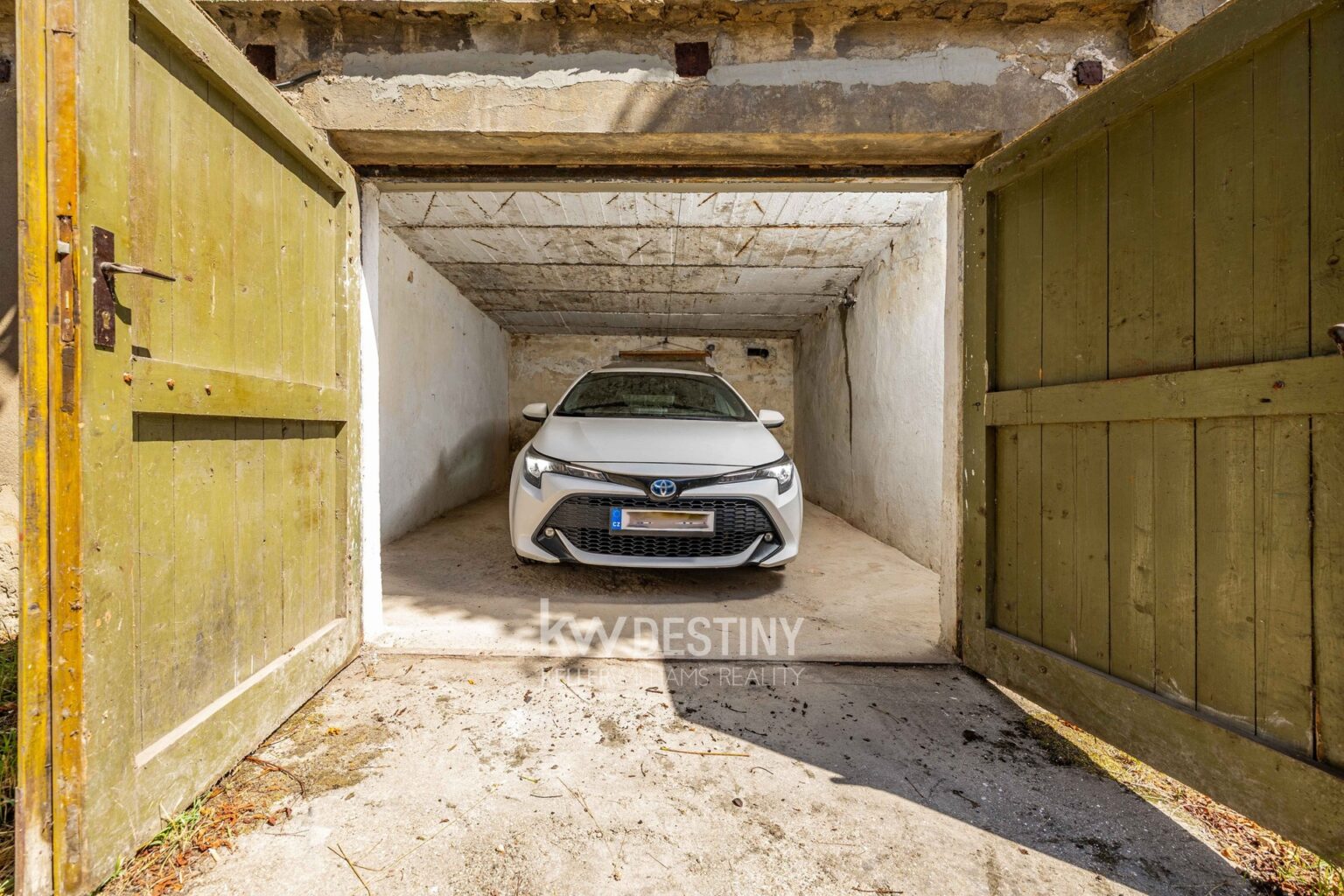 prodej-garaze-21-m2-ujezdecek-hc1a2694-58c905