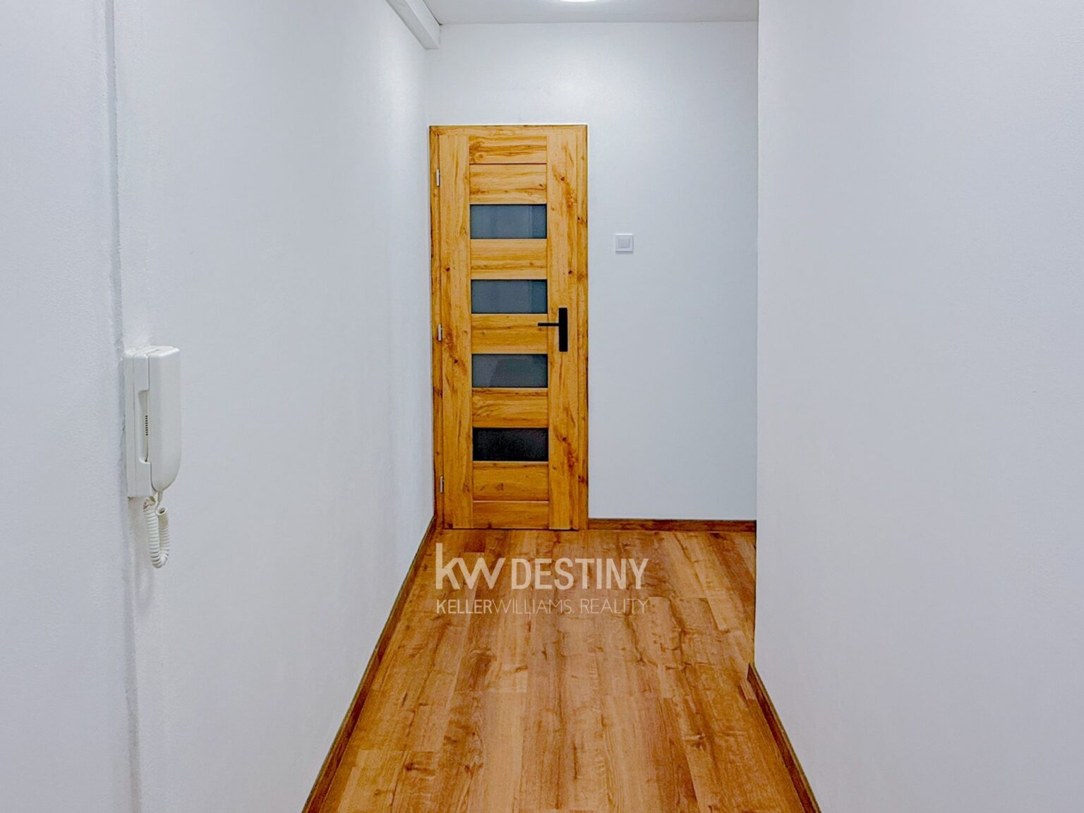 pronajem-bytu-2-kk-54-m2-osek-img-6135-fb20c7