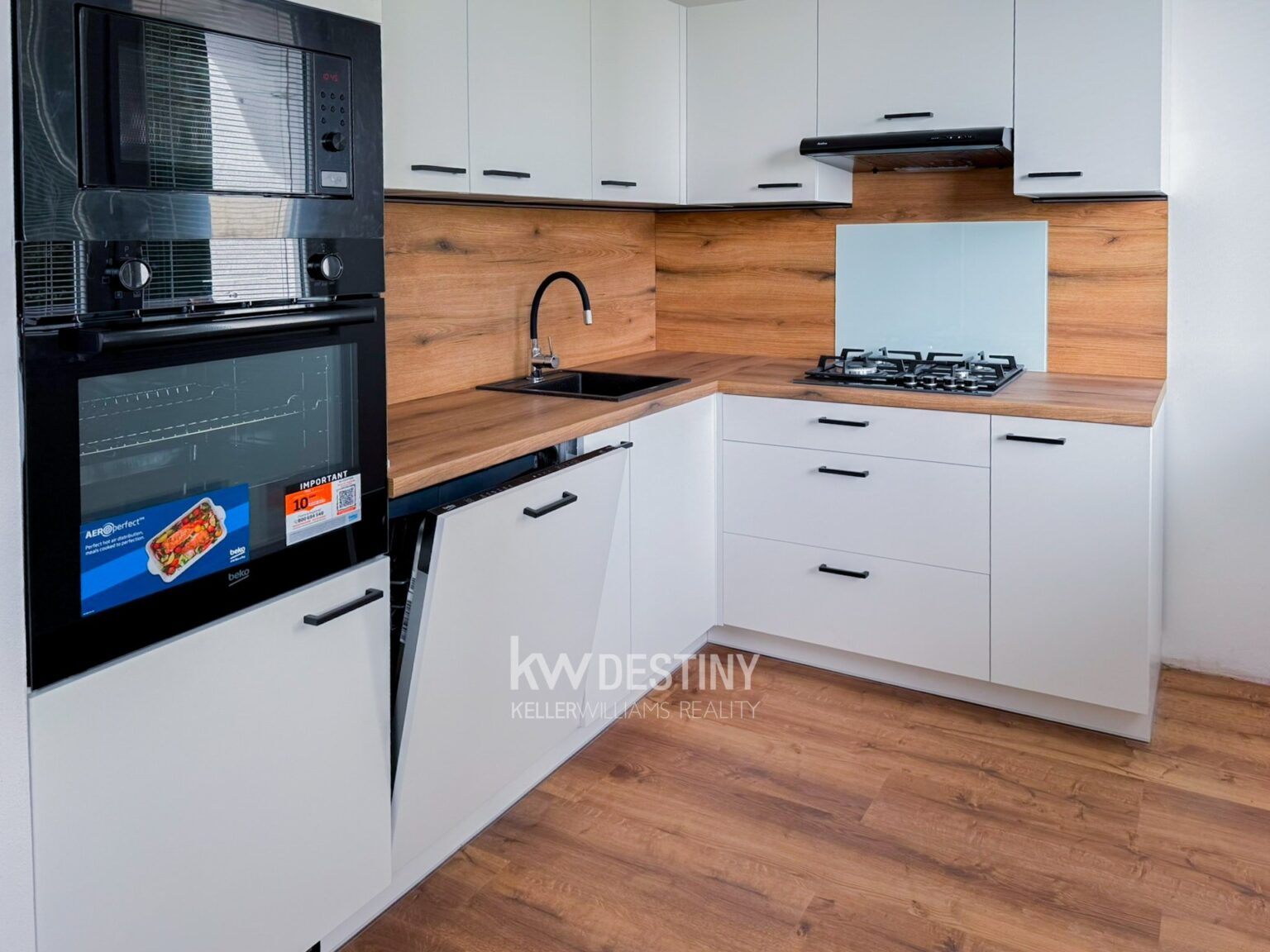 pronajem-bytu-2-kk-54-m2-osek-img-6156-f9b467