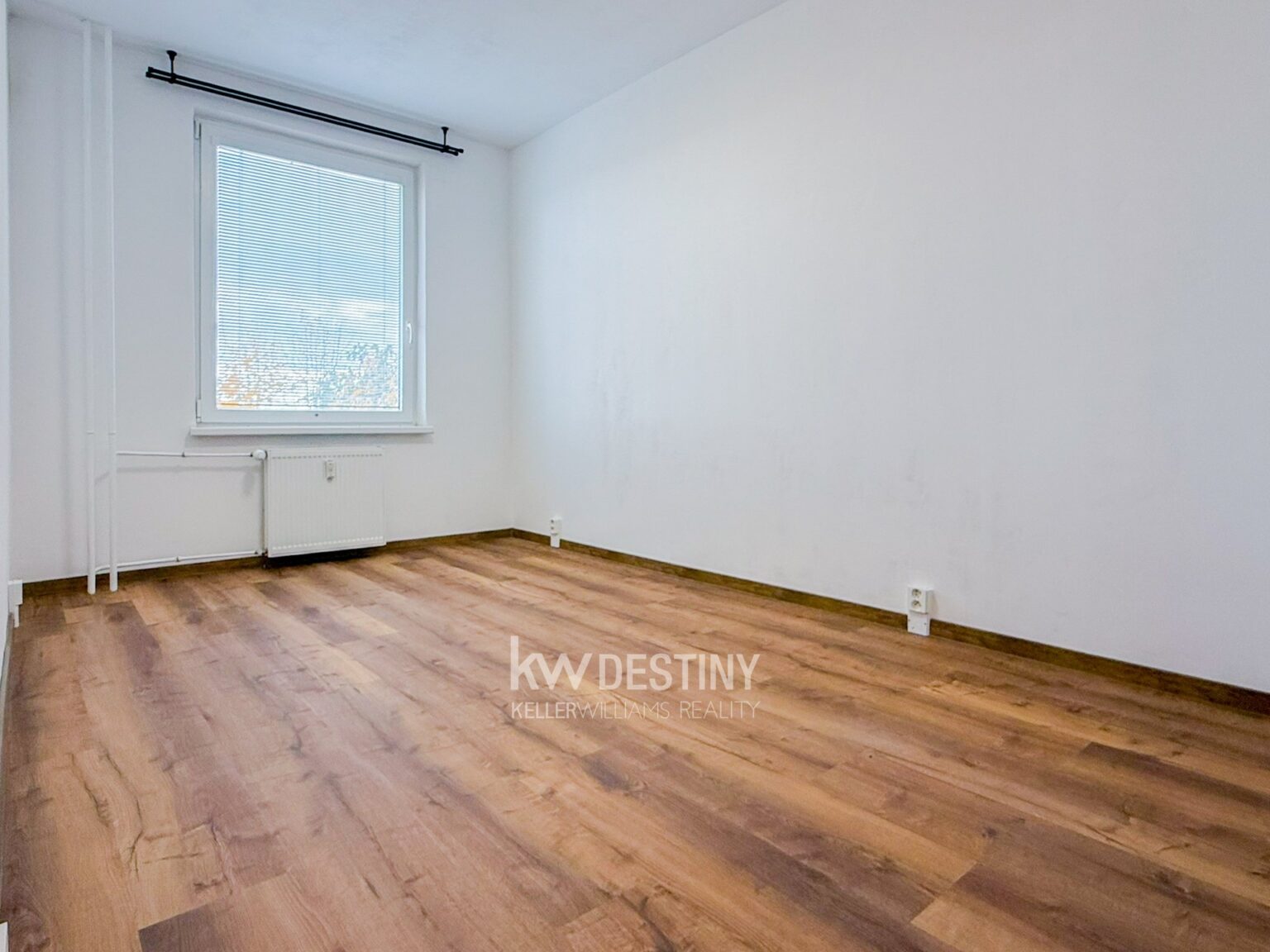 pronajem-bytu-2-kk-54-m2-osek-img-6184-793d62