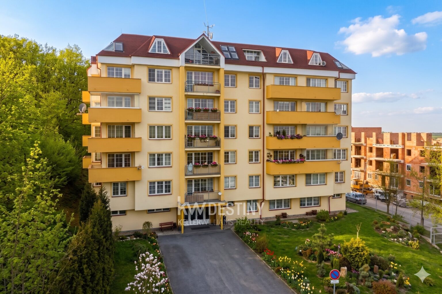 prodej-bytu-3-1-94-m2-teplice-nova-ves-dji-0904-dee1a2