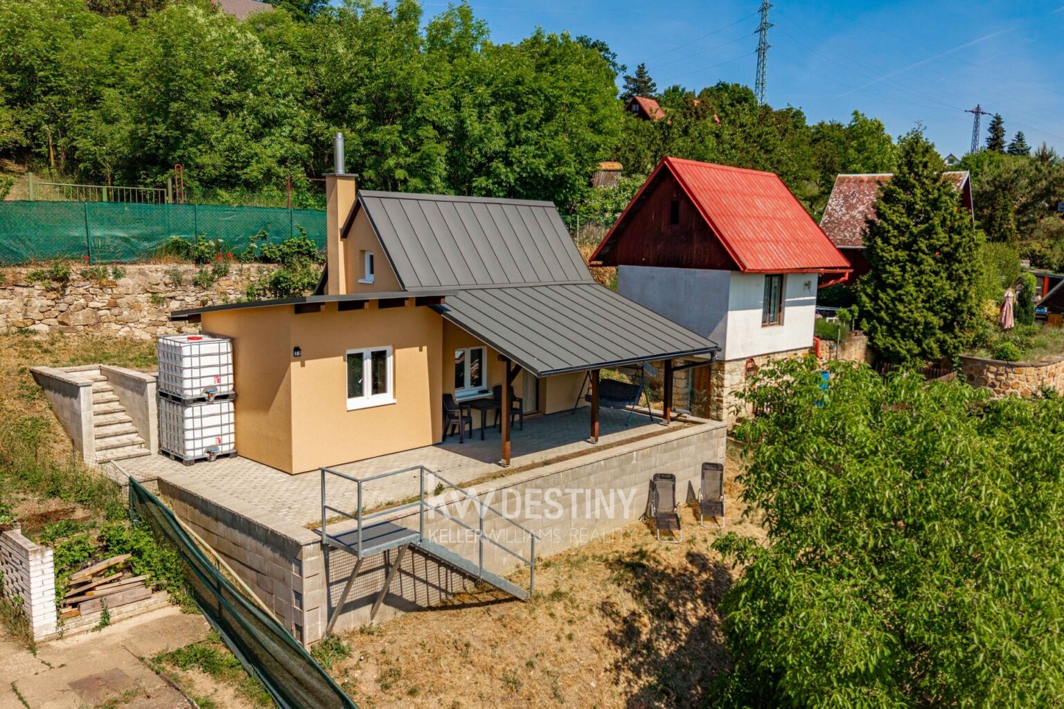 prodej-moderni-chaty-40-m2-se-zahradou-640-m2-male-zernoseky-dji-20260523110419-0221-d-e3441d