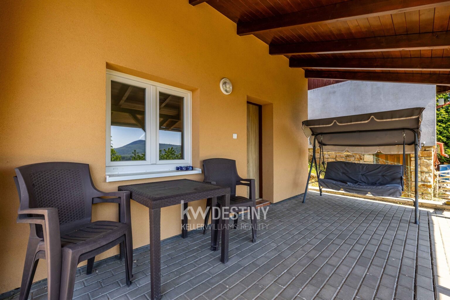 prodej-moderni-chaty-40-m2-se-zahradou-640-m2-male-zernoseky-hc1a0145-97ef99