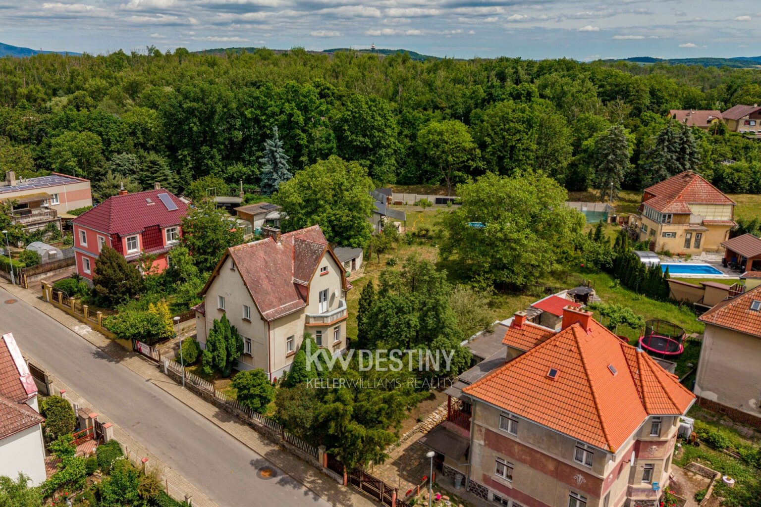 prodej-rodinneho-domu-150-m2-duchcov-dji-20260604131032-0243-d-544aae