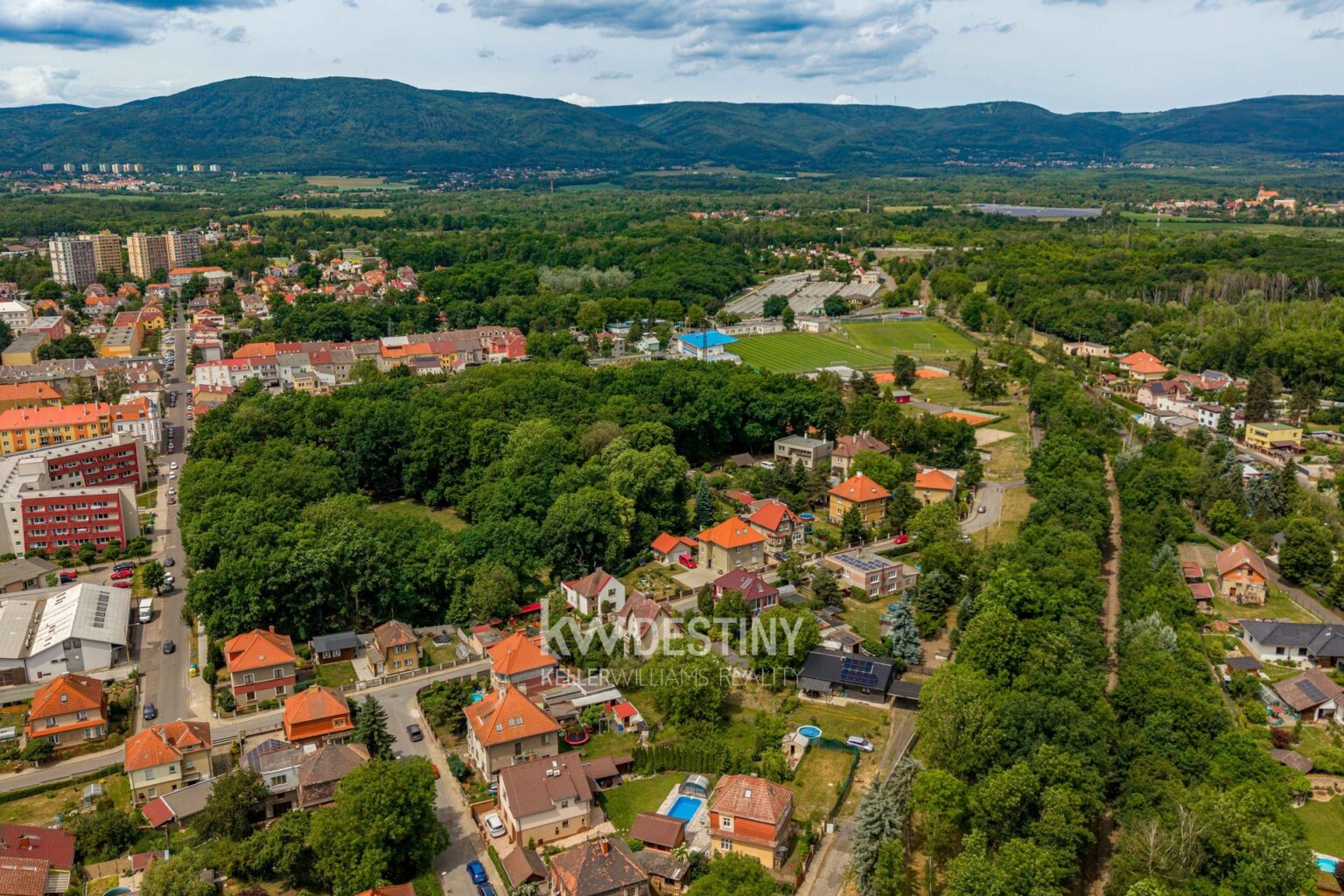prodej-rodinneho-domu-150-m2-duchcov-dji-20260604131330-0251-d-ff1d84